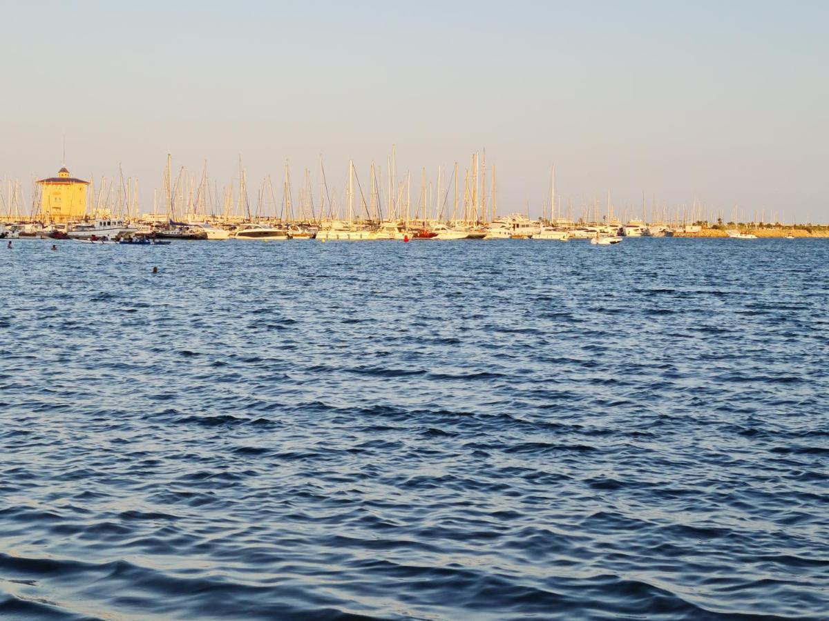 Sol Y Mar Entre Playas Apartment Torrevieja Bagian luar foto